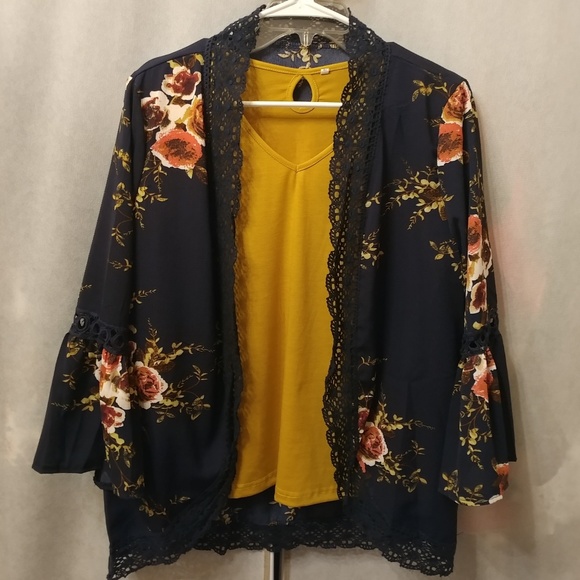 ✨Last One✨Navy Boho Floral Kimono Cardigan - Picture 4 of 8